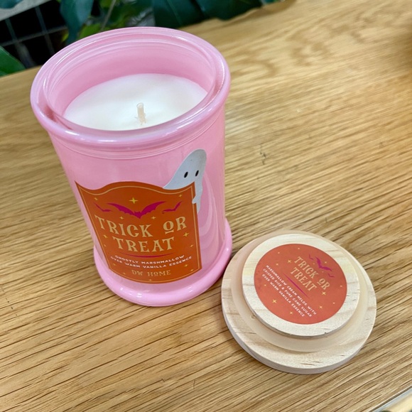 Pink Halloween Ghost Candle Ghostly Marshamallow w/Vanilla NWT - Picture 3 of 5